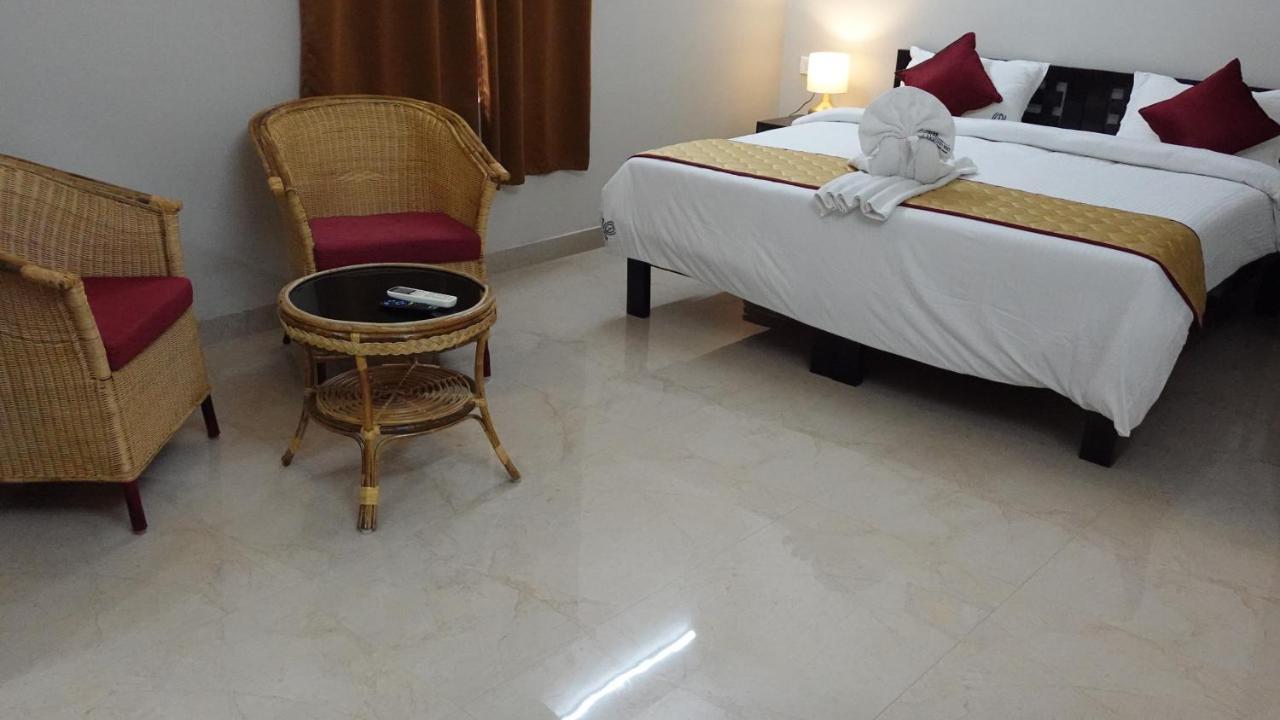 Hotel Akshith Inn Thanjavur Exterior photo